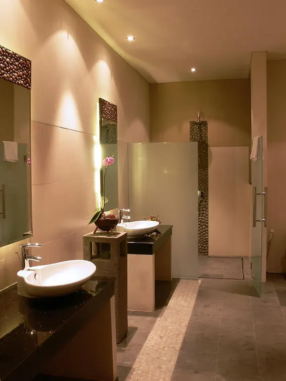 Alam Warna Villas Seminyak  Holiday park